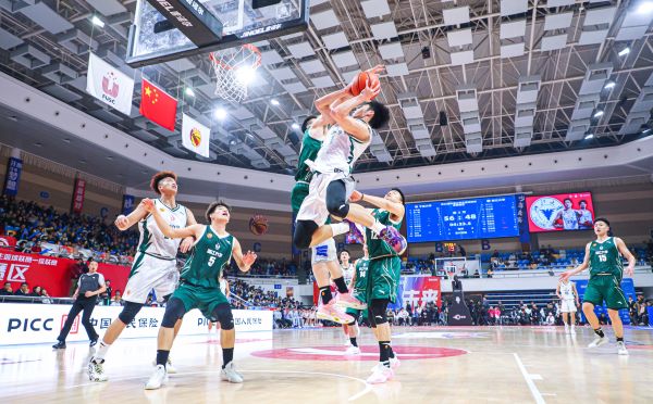 盛煌平台：中国大学生篮球联赛东南赛区开赛 32支球队争夺全国赛名额
