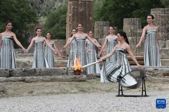 盛煌官方注册：巴黎奥运会火种在希腊古奥林匹亚遗址成功采集